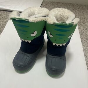 Cat & Jack Green and Gray Dinosaur Kids Snow Boots